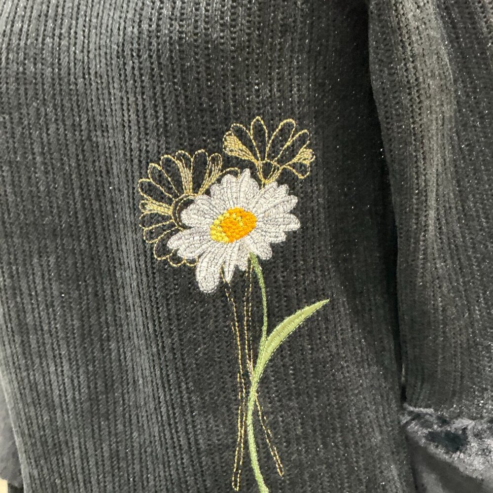 Sweater - Picture 5 of 5